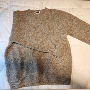 Oversized wool sweater. Brand: I'm a Plum. Size: M